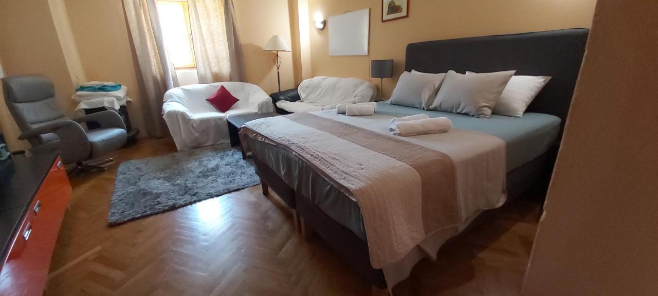 Luxury Apartment By The Sea With Private Whirlpool And Terrace 50M2 Posedarje Exterior foto