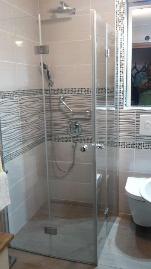 Luxury Apartment By The Sea With Private Whirlpool And Terrace 50M2 Posedarje Exterior foto