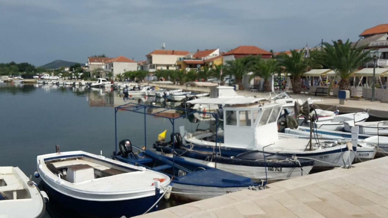Luxury Apartment By The Sea With Private Whirlpool And Terrace 50M2 Posedarje Exterior foto