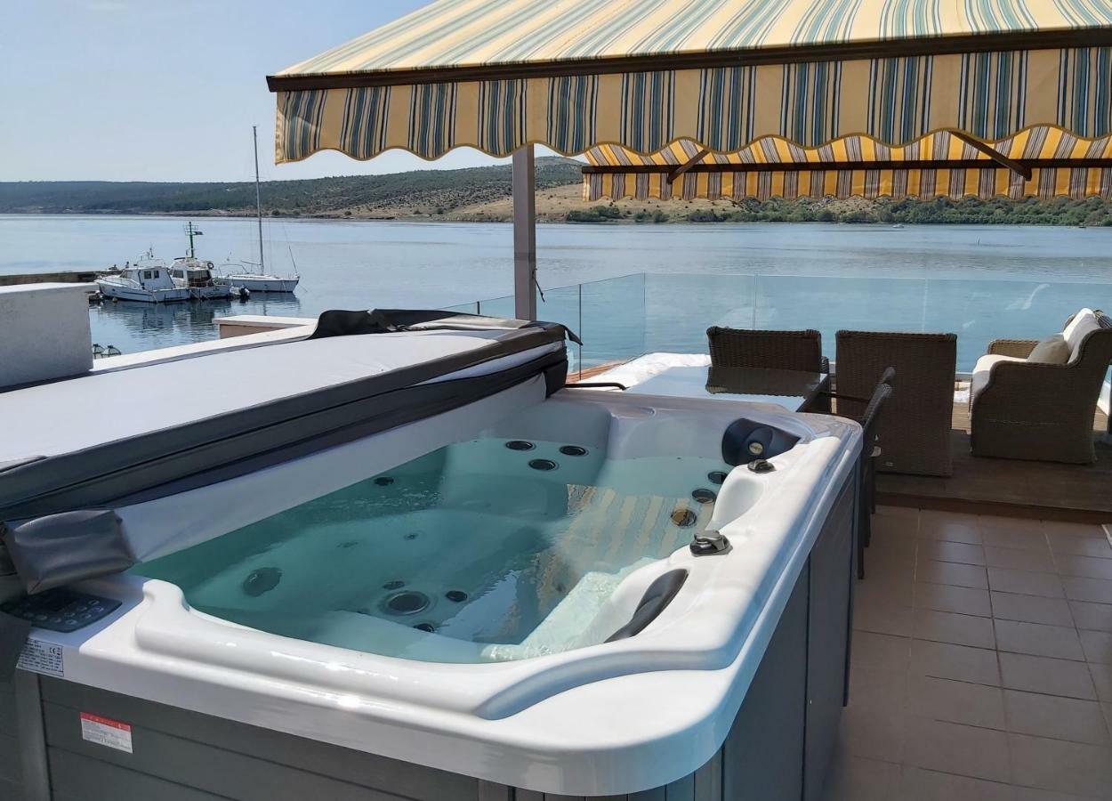 Luxury Apartment By The Sea With Private Whirlpool And Terrace 50M2 Posedarje Exterior foto
